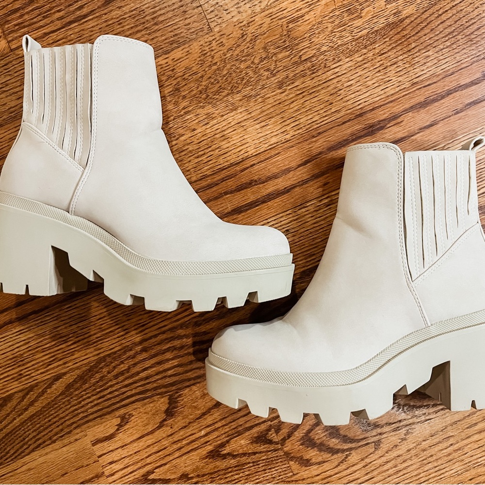 Soda Boots